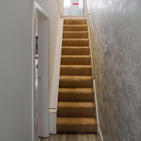 Muriel Street *